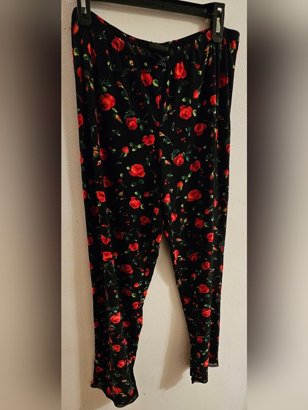 Bisou Bisou Intimates Black Sleepwear Bottoms with Red Rose Print